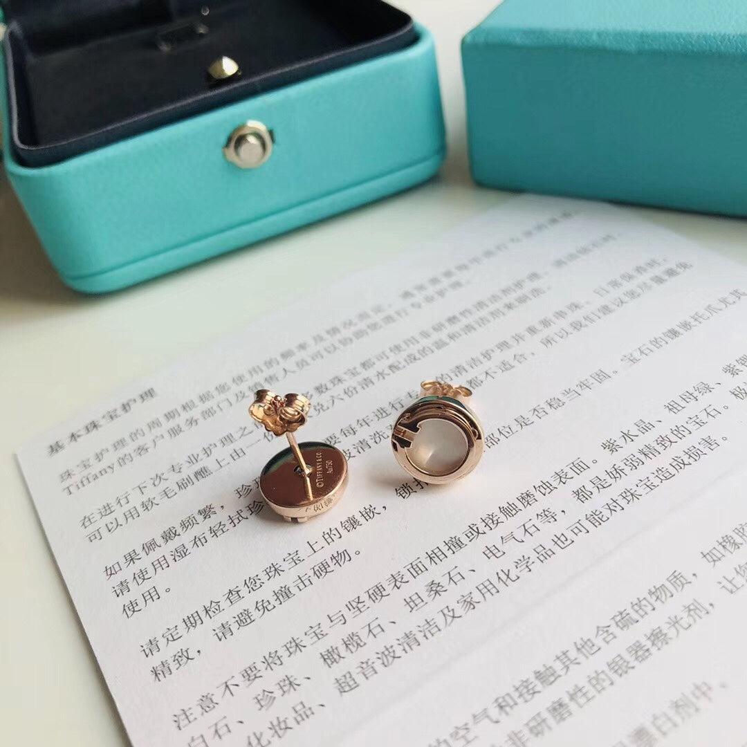 [Lioran]PEARL CIRCLE EARRINGS MOTHER