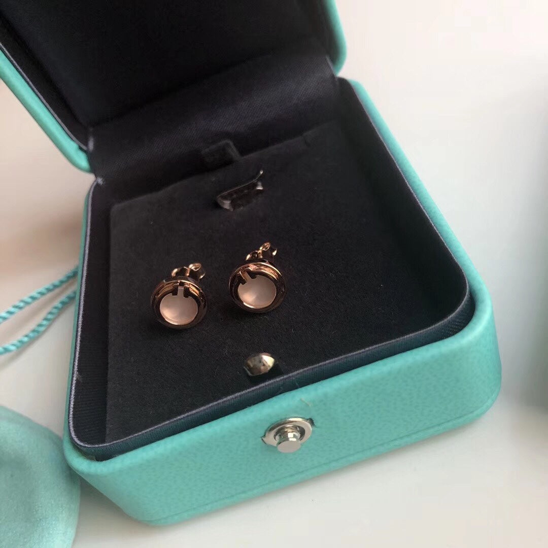 [Lioran]PEARL CIRCLE EARRINGS MOTHER