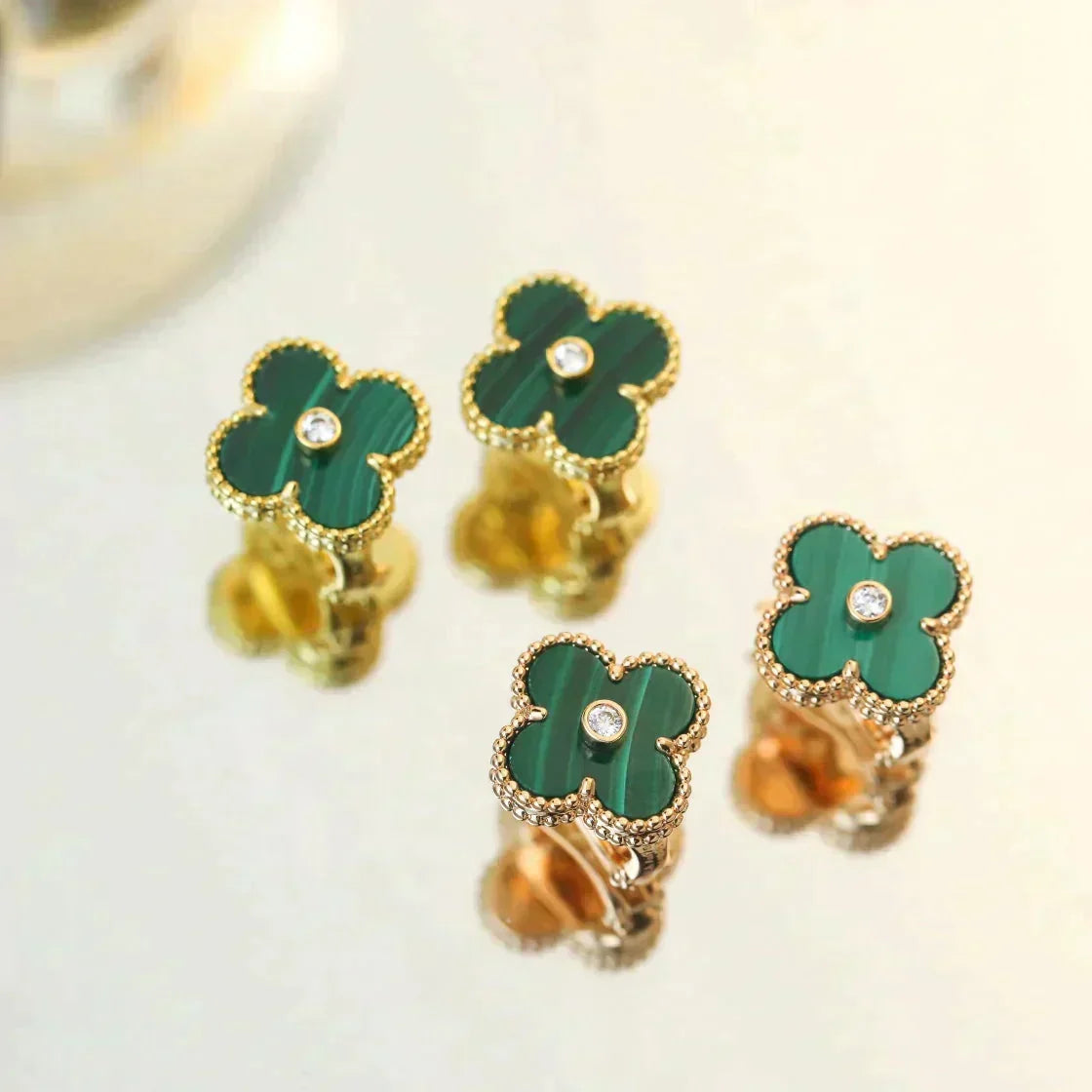 [⭐Lioran]CLOVER MEDIUM 1 MOTIFS MALACHITE DIAMOND EARRINGS