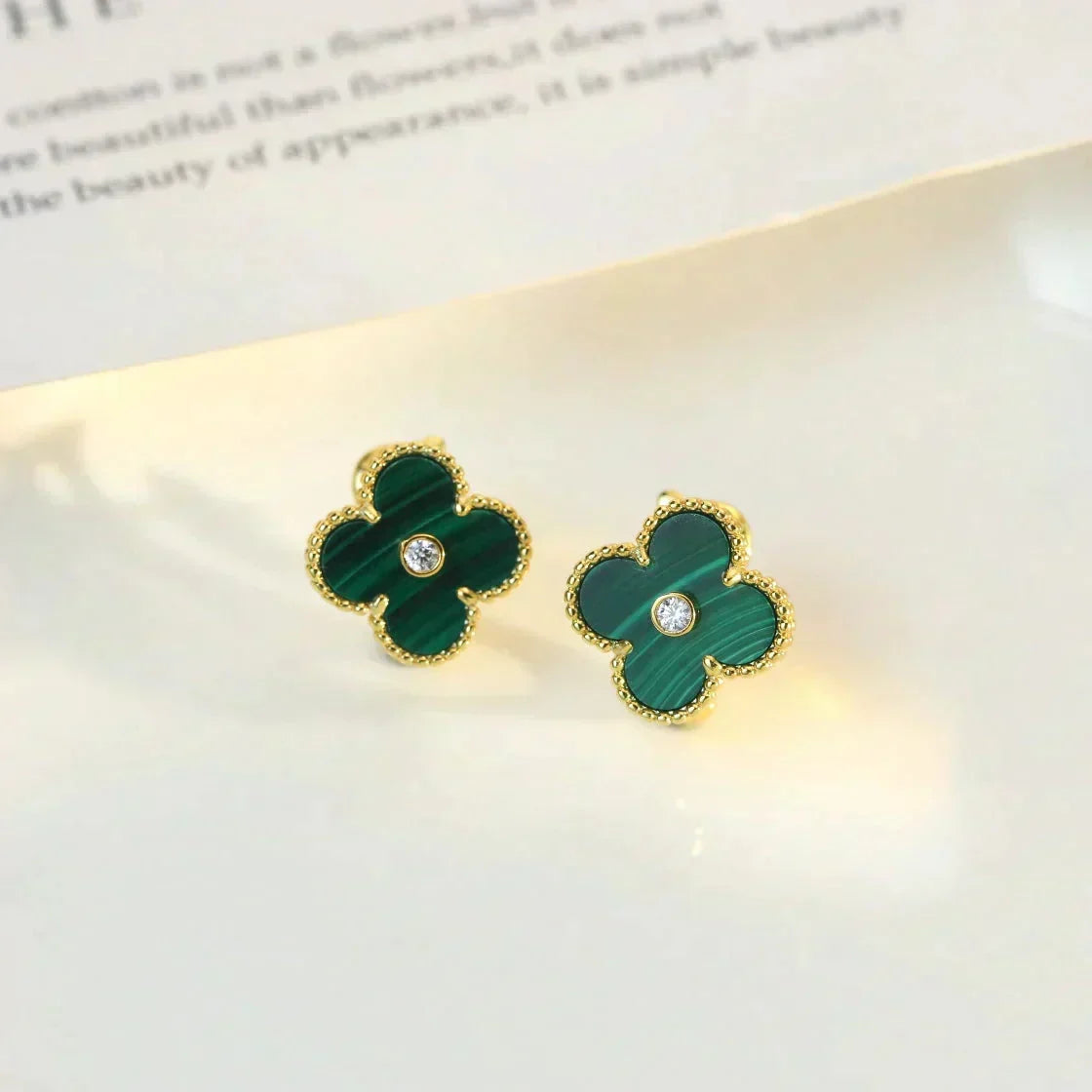 [⭐Lioran]CLOVER MEDIUM 1 MOTIFS MALACHITE DIAMOND EARRINGS