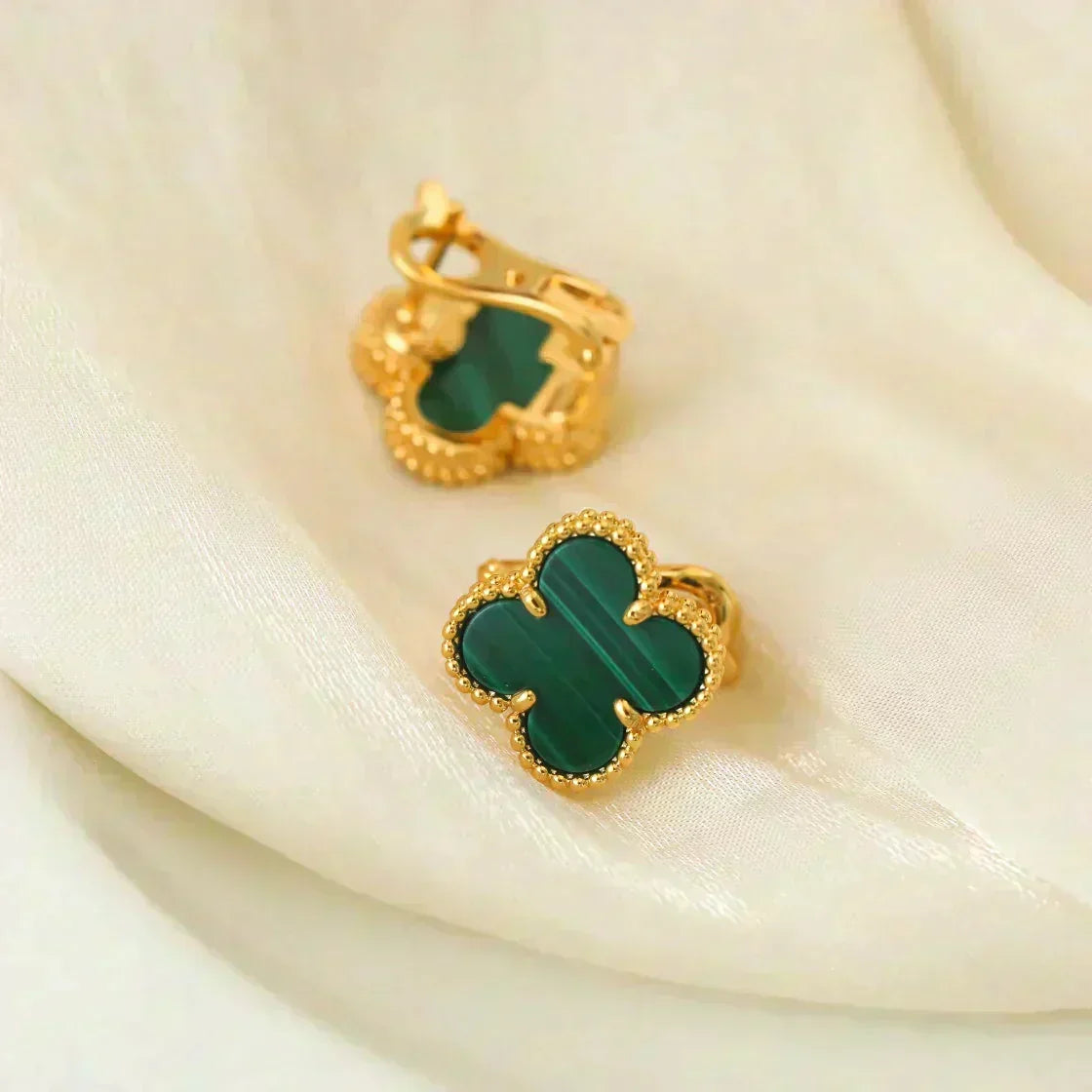 [⭐Lioran]CLOVER MEDIUM 1 MOTIFS MALACHITE  EARRINGS