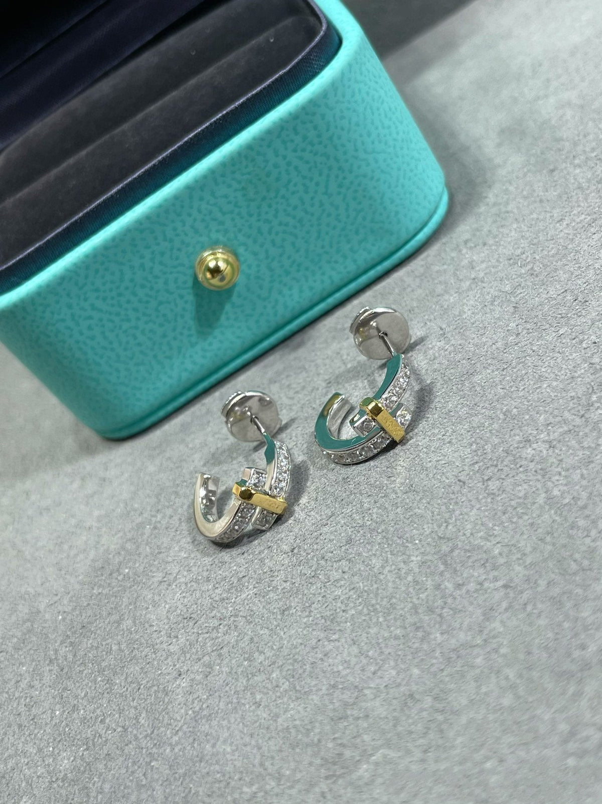 [Lioran]EDGE DIAMOND PINK GOLD EARRINGS