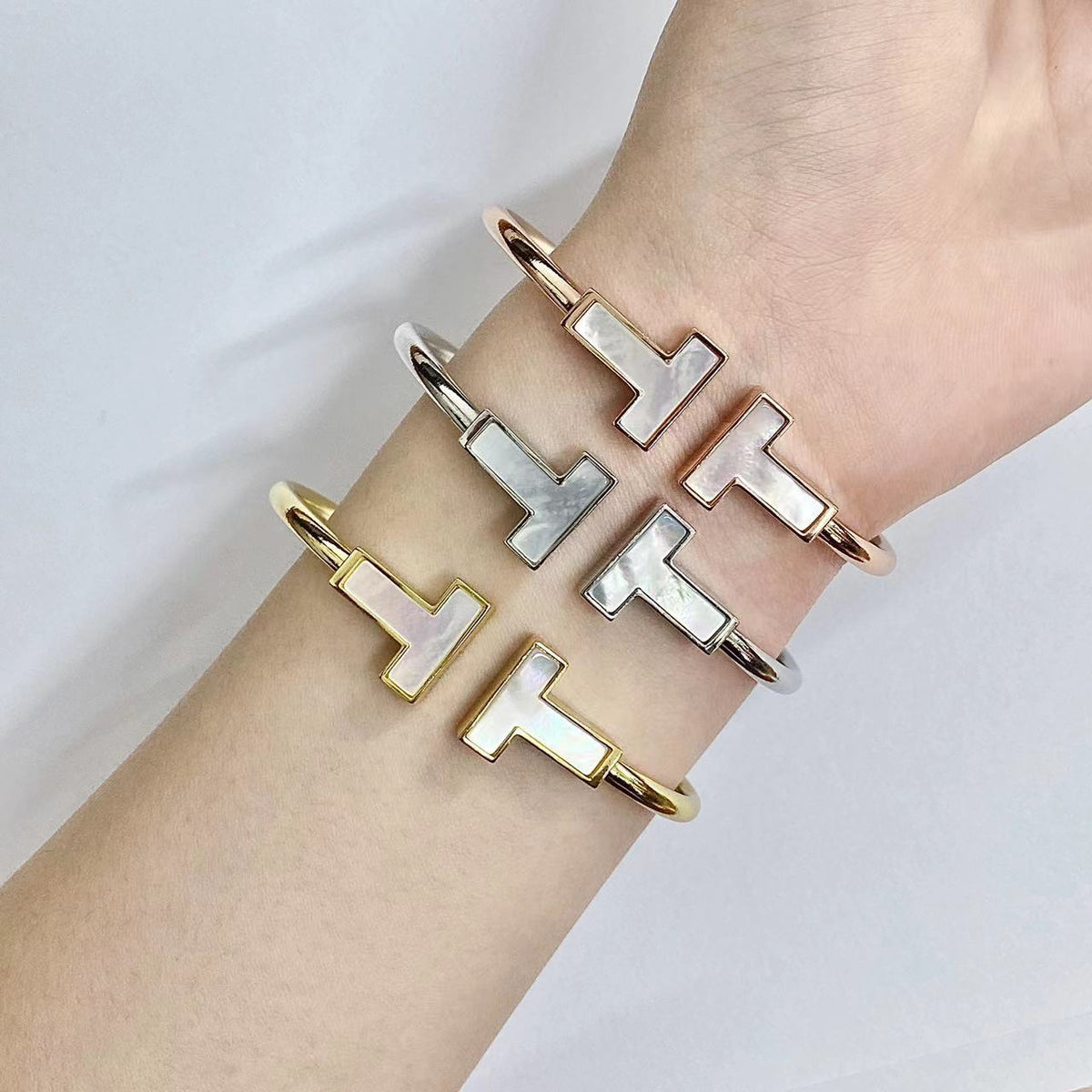 [Lioran]T WIDE MOP OPEN BRACELET
