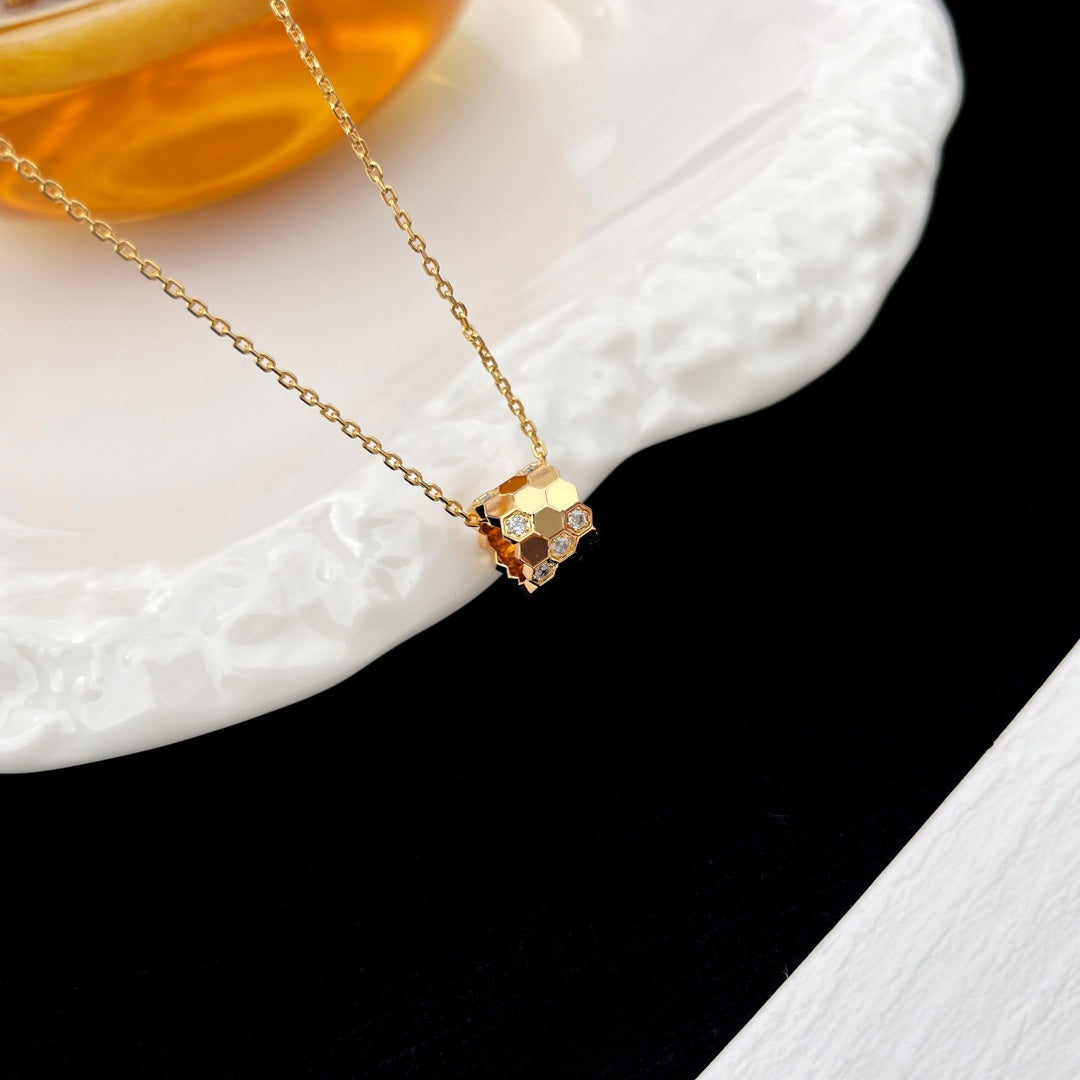 [⭐Lioran]BEE MINI PEDANT DIAMOND NECKLACE