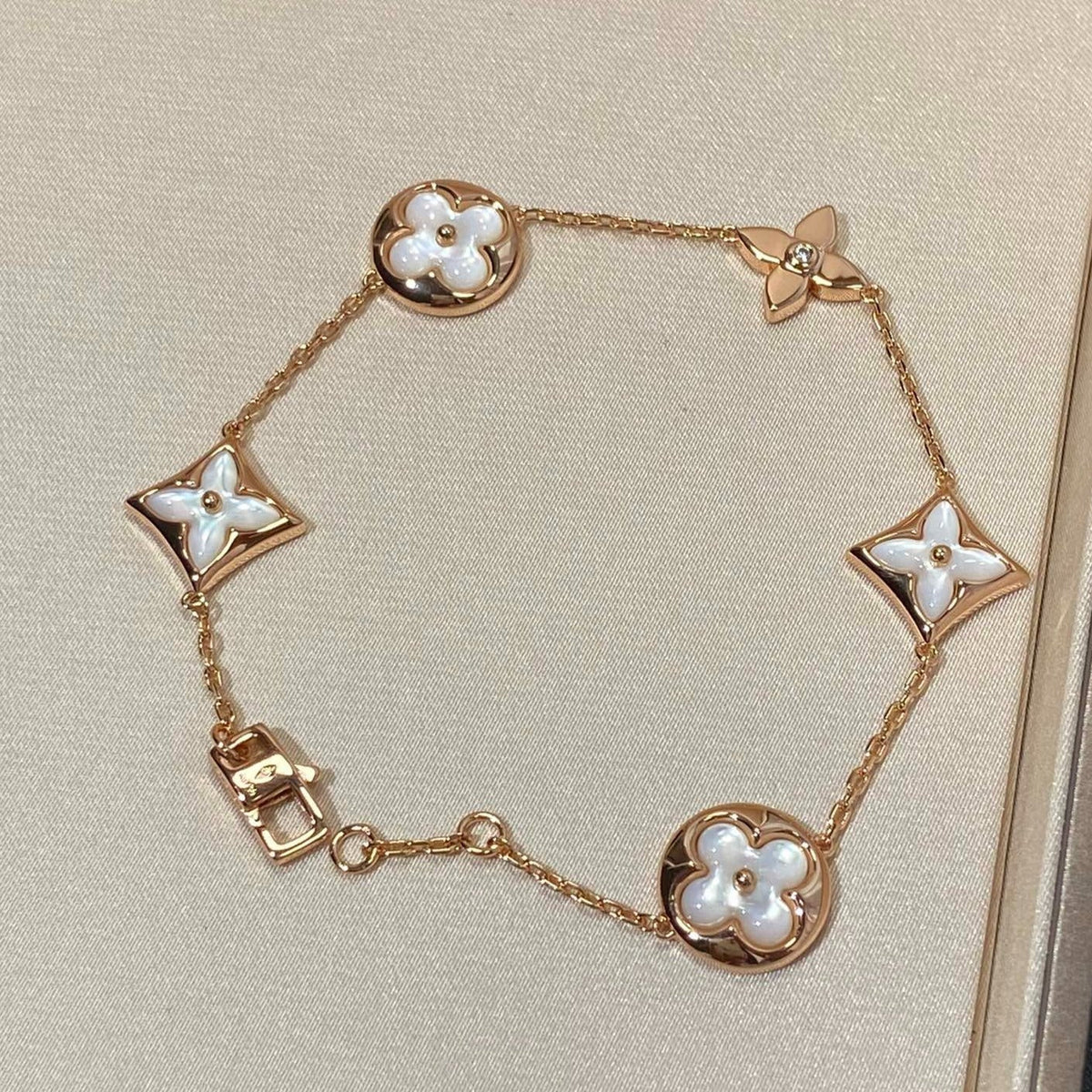 [⭐Lioran]STAR AND SUN 5 MOTIF MOP PINK GOLD BRACELET