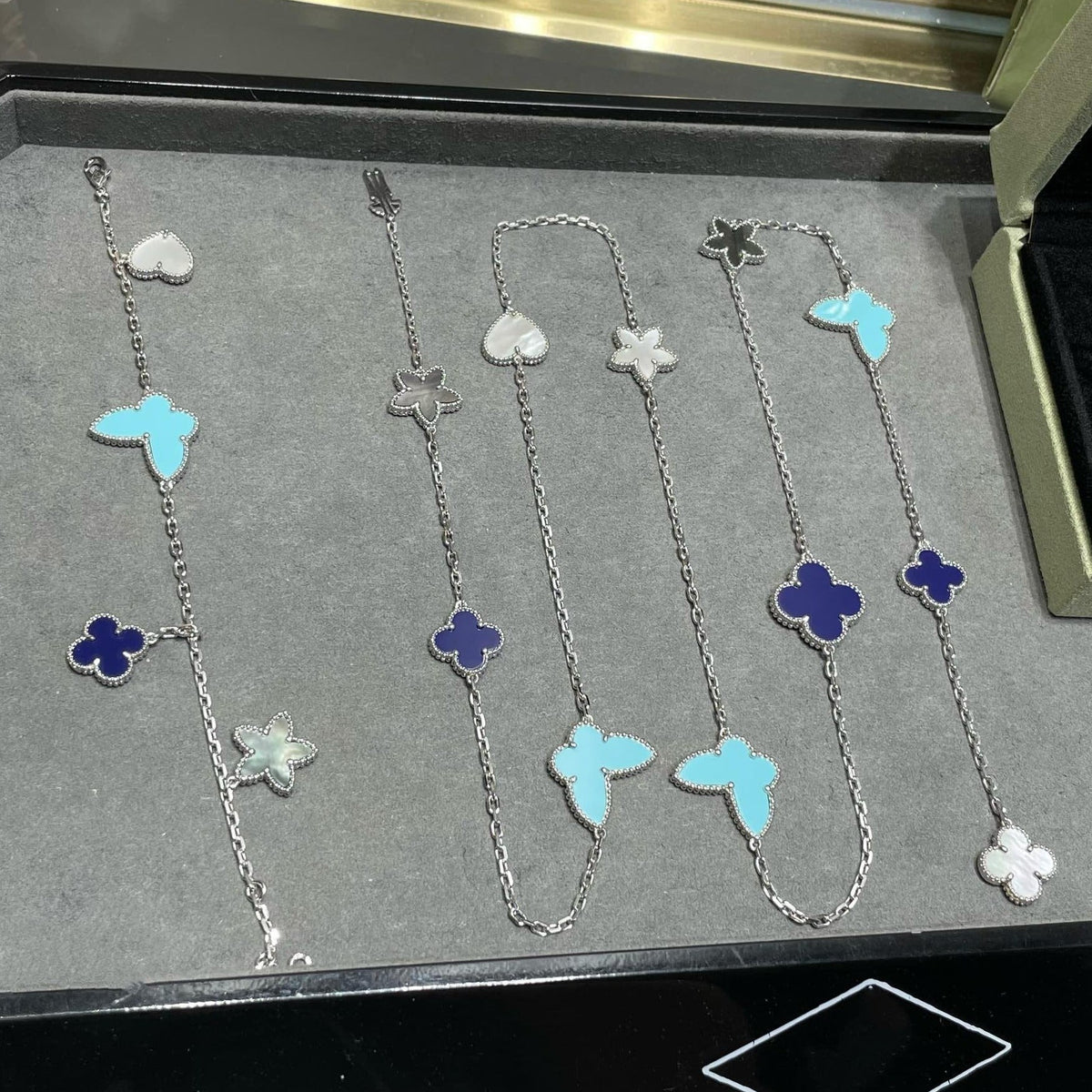 [⭐Lioran]LUCKY CLOVER SILVER 11 MOTIF NECKLACE