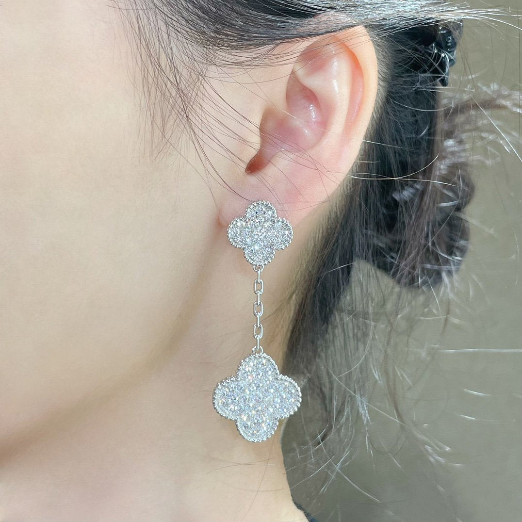 [⭐Lioran]CLOVER 2 MOTIFS DIAMOND PAVED SILVER EARRINGS