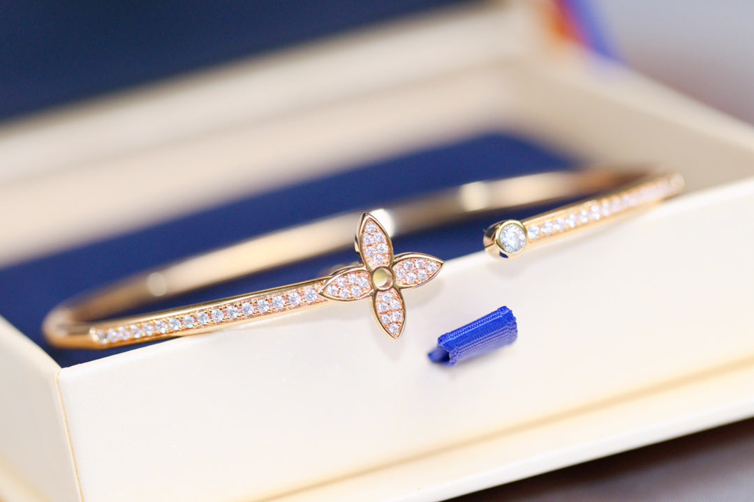 [⭐Lioran]IDYLLE PINK GOLD OPEN BRACELET DIAMOND PAVED