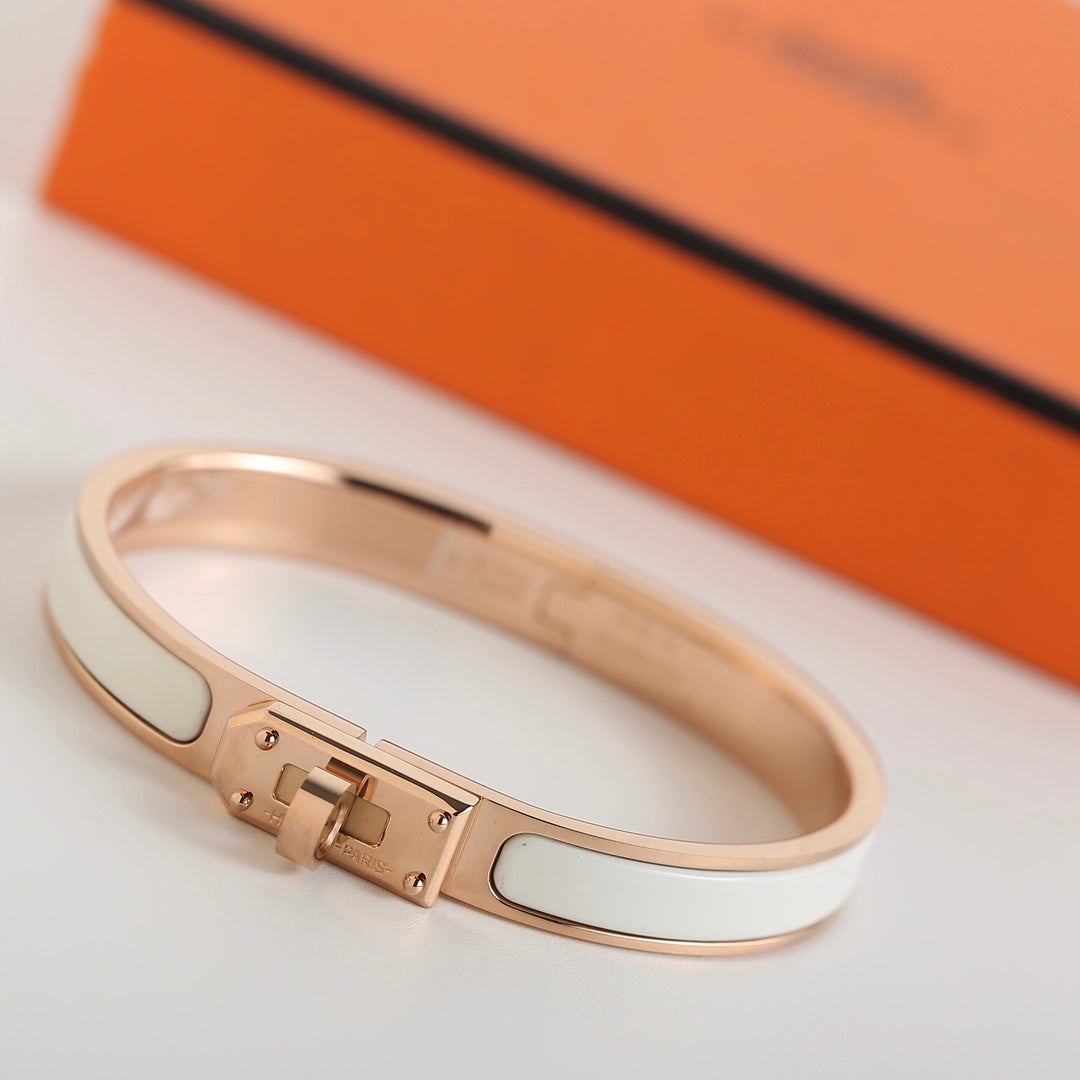 [⭐Lioran]HM KELLY WHITE BRACELET