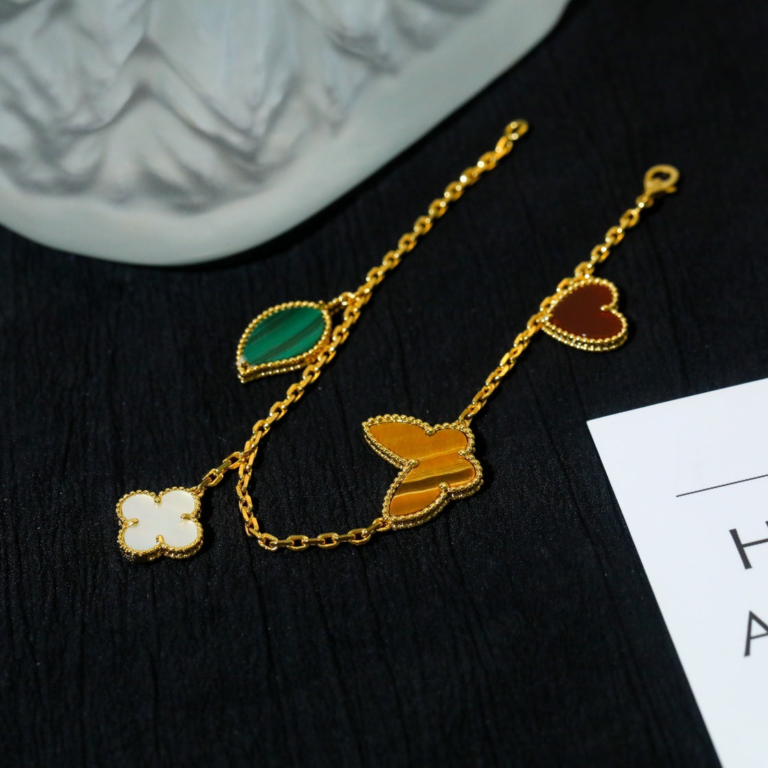 [⭐Lioran]LUCKY SPRING 5 MOTIF GOLD BRACELET