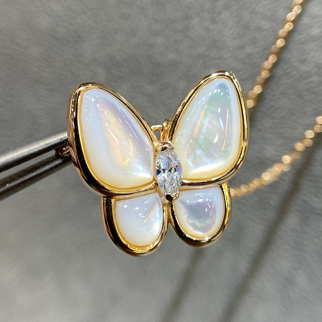 [⭐Lioran]BUTTERFLY MOP DIAMOND NECKLACE