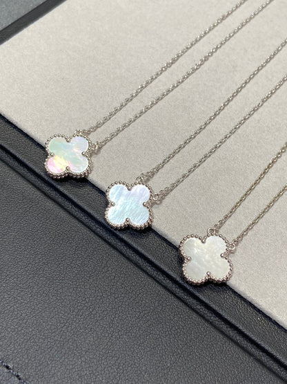 [⭐Lioran]CLOVER MEDIUM SILVER WHITE MOP NECKLACE