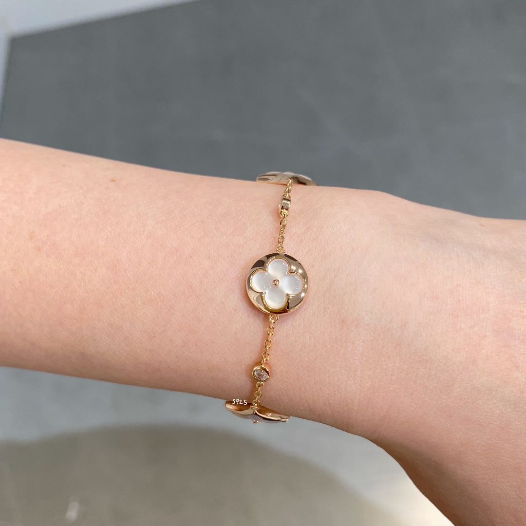 [⭐Lioran]STAR AND SUN 4 MOTIF WHITE MOP PINK GOLD BRACELET