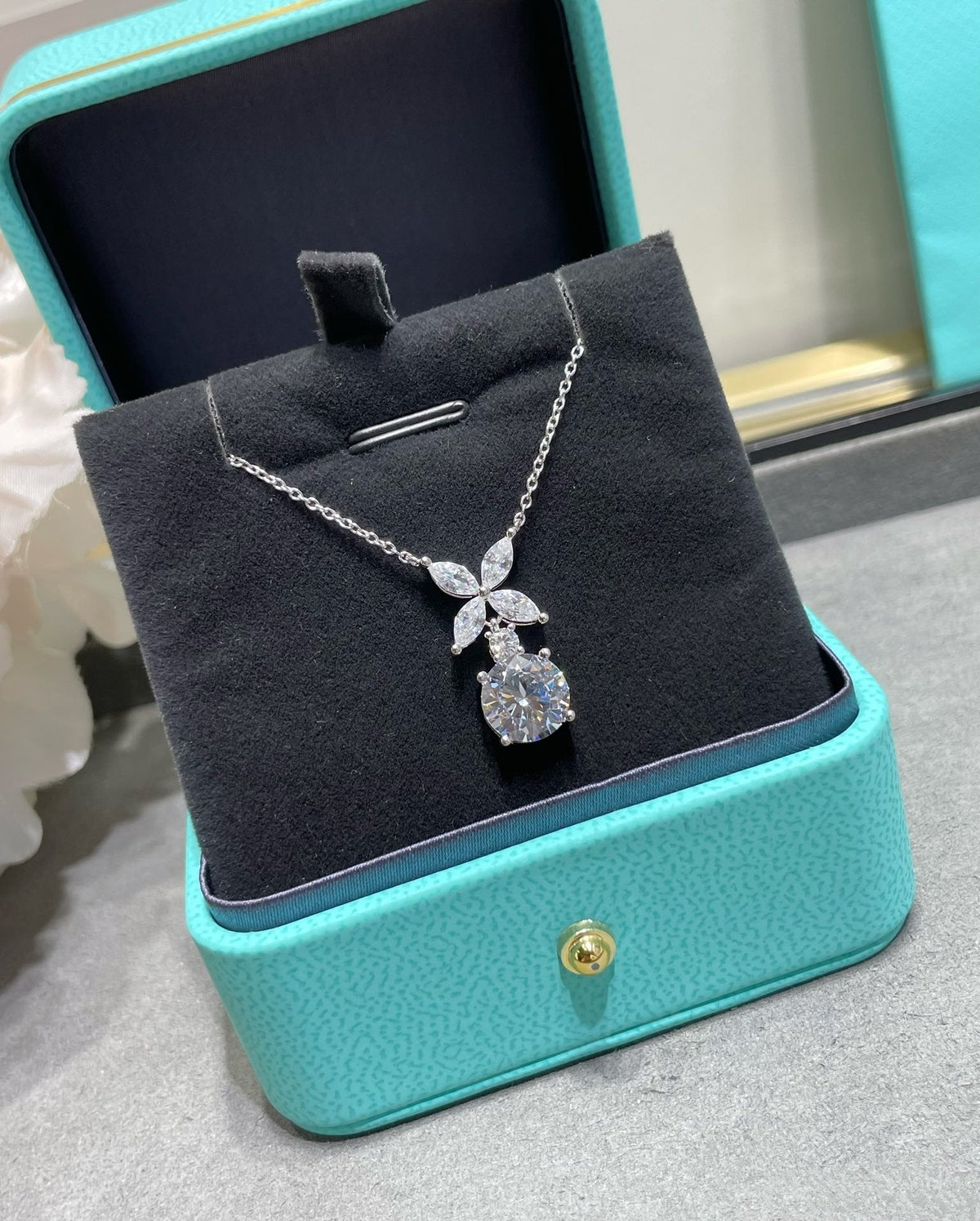 [Lioran]VICTORIA PENDANT SILVER DIAMOND NECKLACE