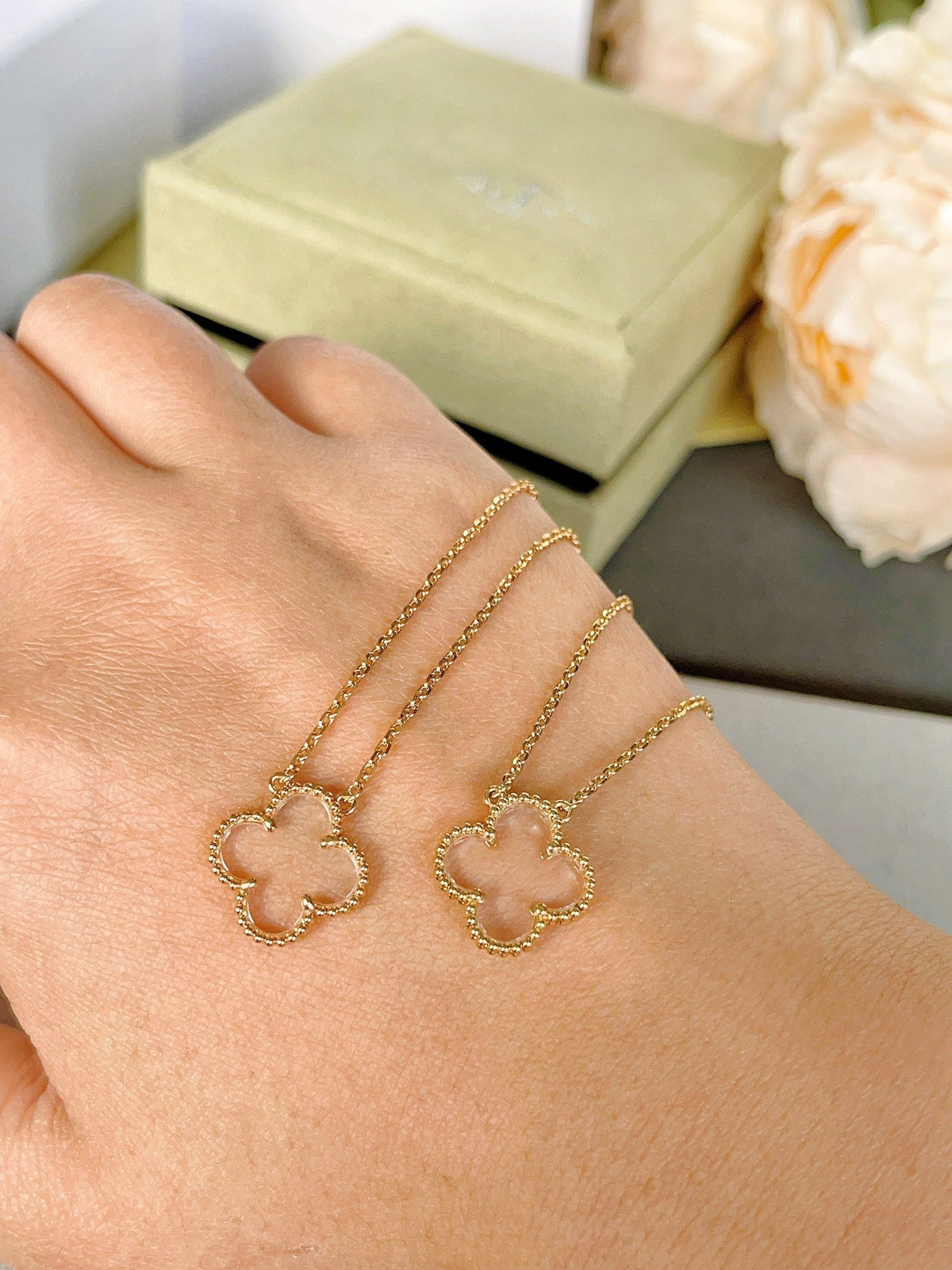 [⭐Lioran]CLOVER ROCK CRYSTAL ROSE GOLD NECKLACE
