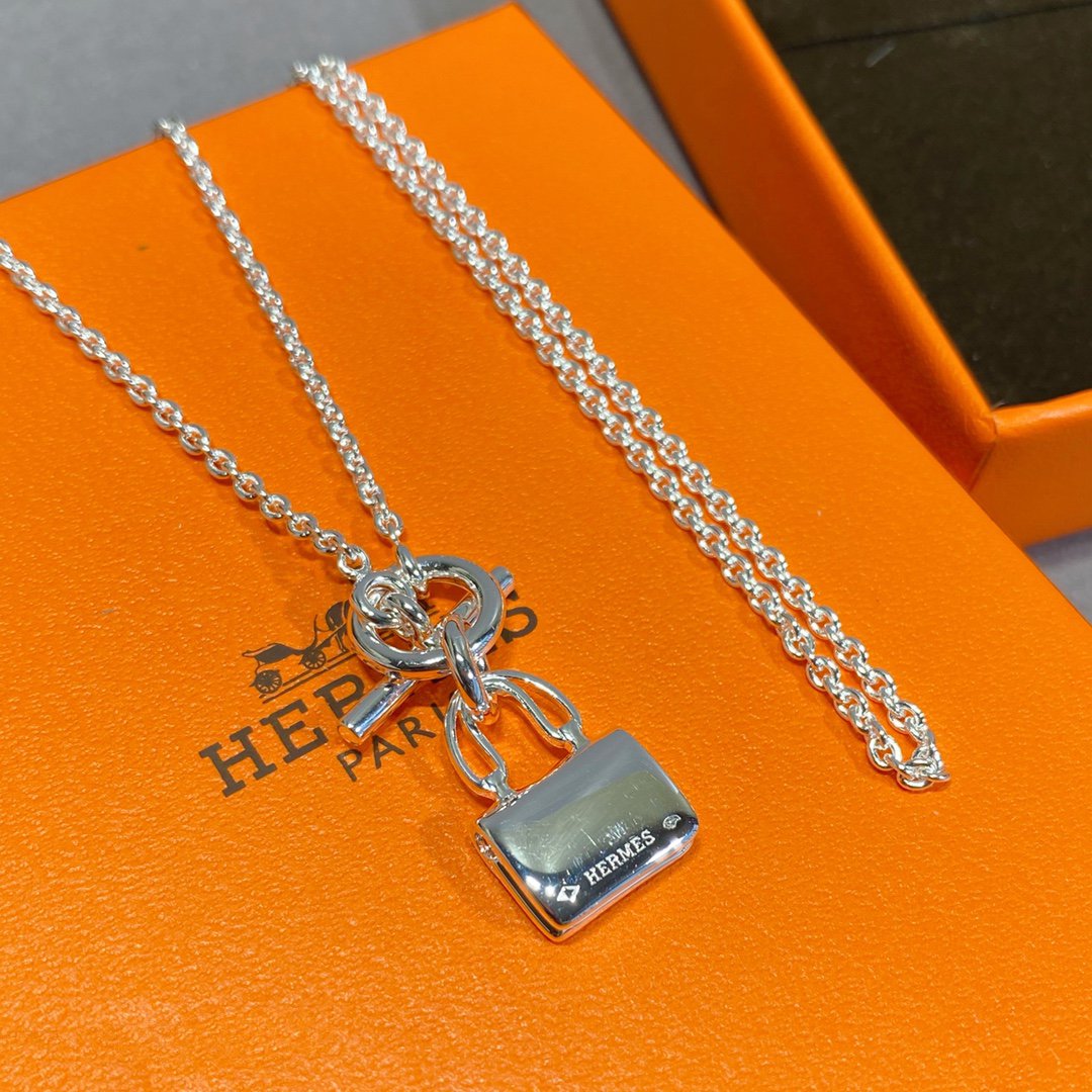 [⭐Lioran]CONSTANCE PEDANT SILVER NECKLACE