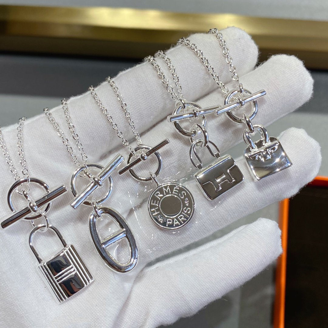 [⭐Lioran]CONSTANCE PEDANT SILVER NECKLACE
