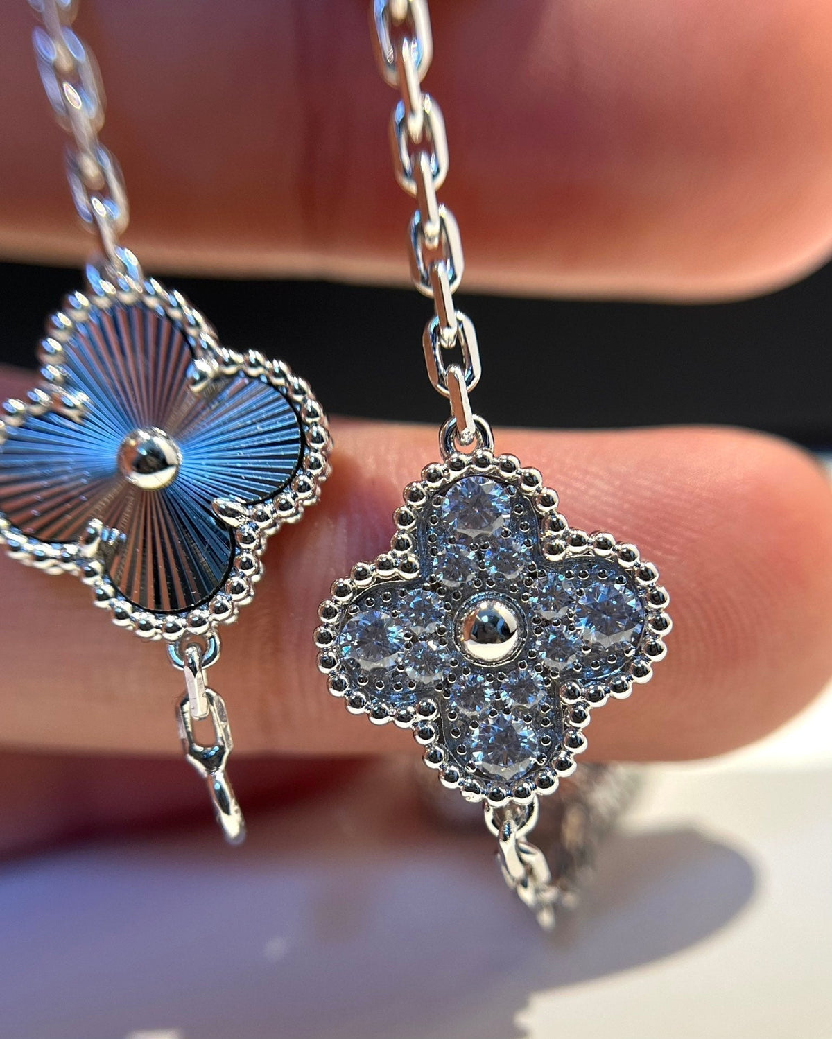 [⭐Lioran] CLOVER 5 MOTIF LASER BRACELET COLLECTION