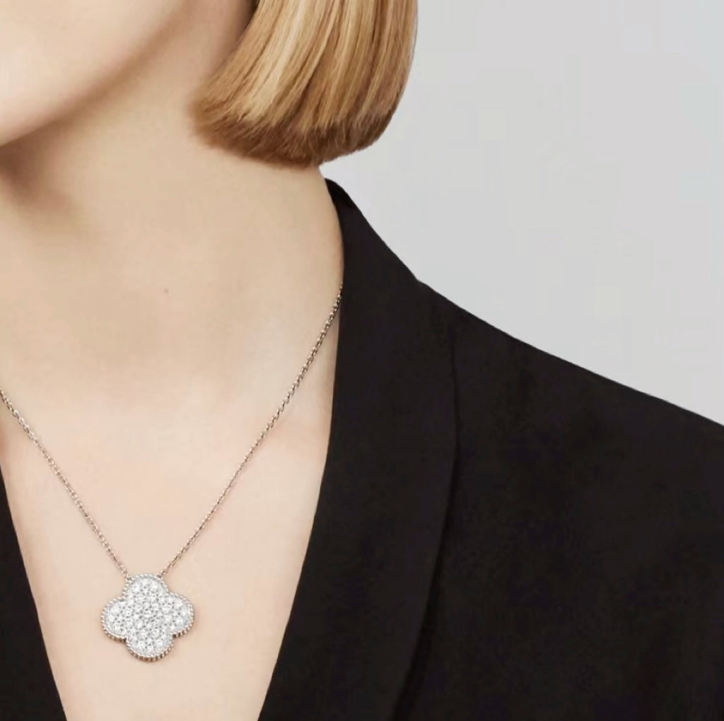 [⭐Lioran]CLOVER 25MM LARGE PENDANT DIAMOND PAVED SILVER NECKLACE