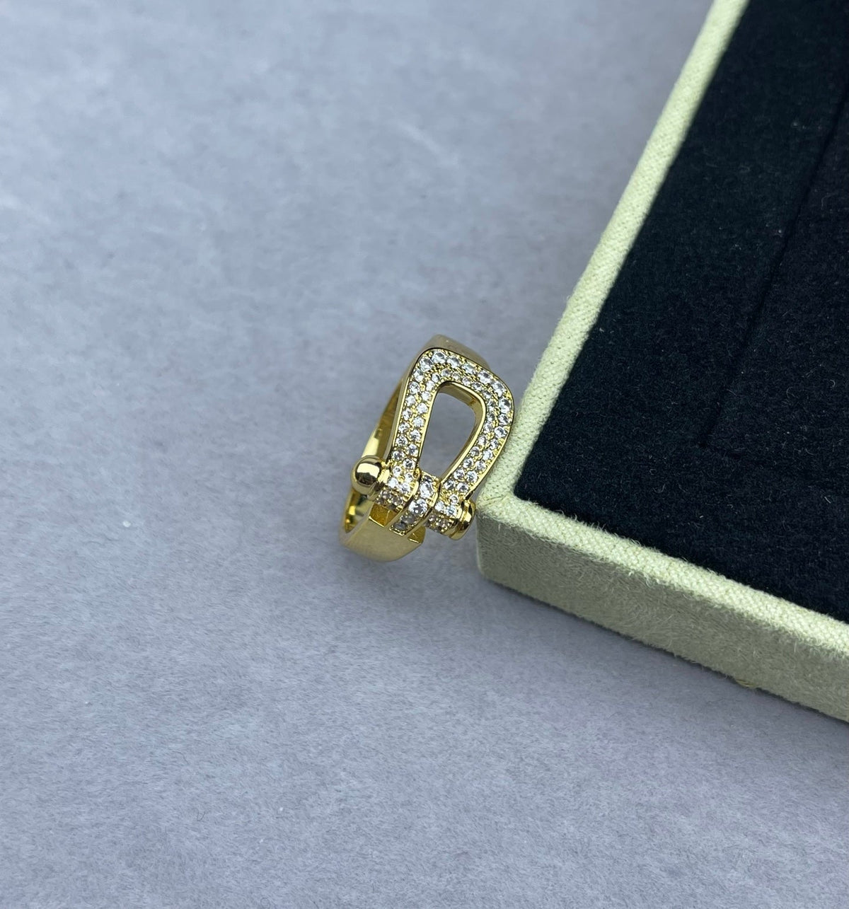 [⭐Lioran]Wide Hoof-Shaped Diamond-Studded Ring