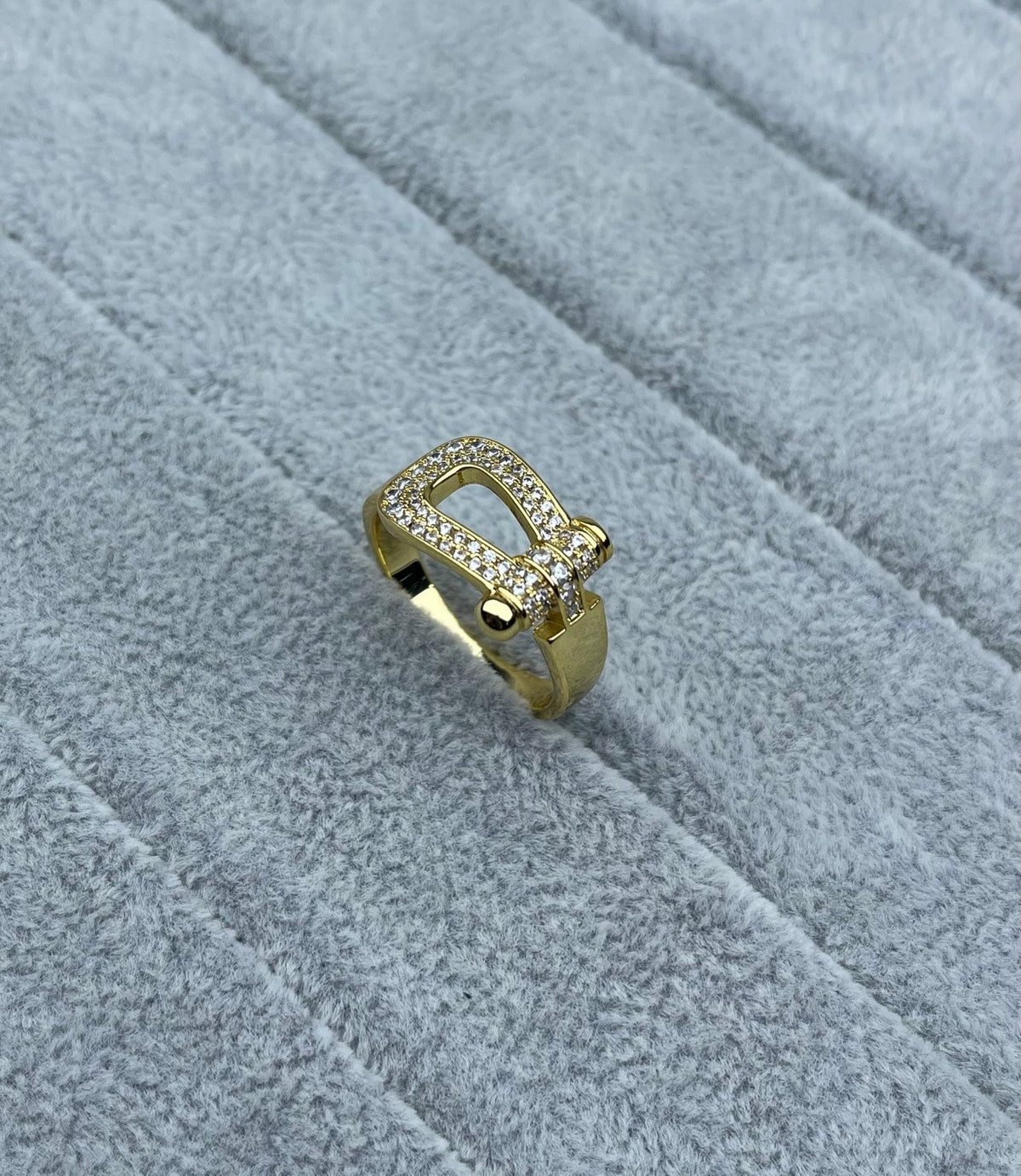 [⭐Lioran]Wide Hoof-Shaped Diamond-Studded Ring