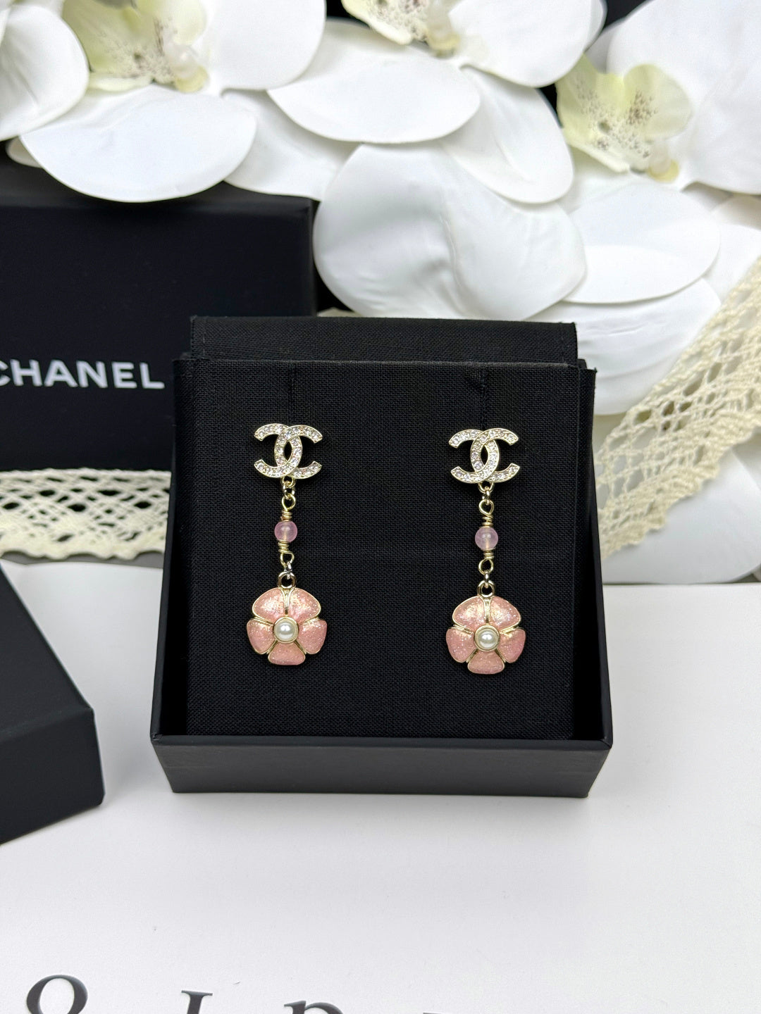 [⭐Lioran]26C Pink Camellia Enamel Pendant with Double C Earrings