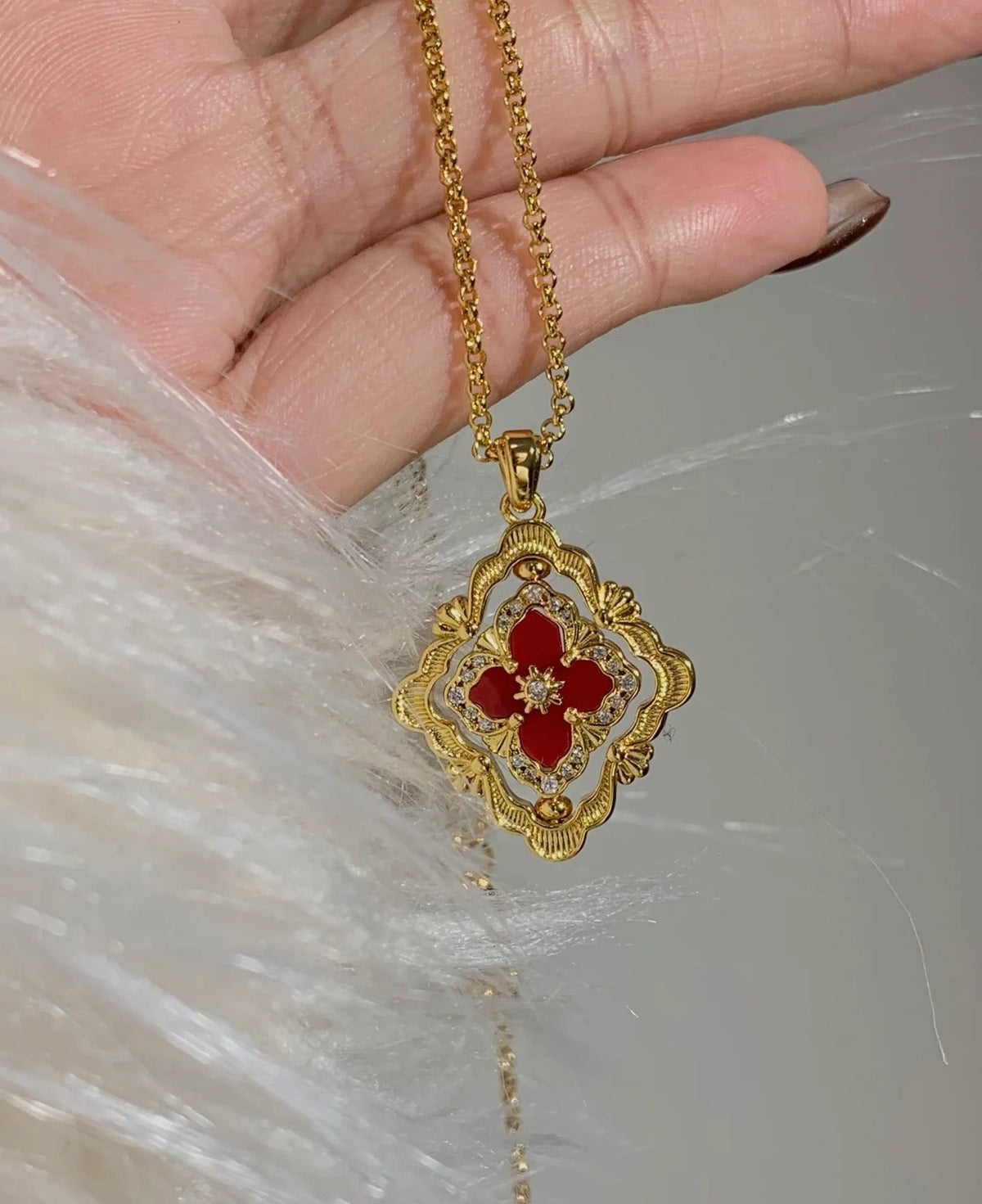 [⭐Lioran] B.C.L ENAMEL ROTATING SINGLE-DIAMOND NECKLACE（Various colors）