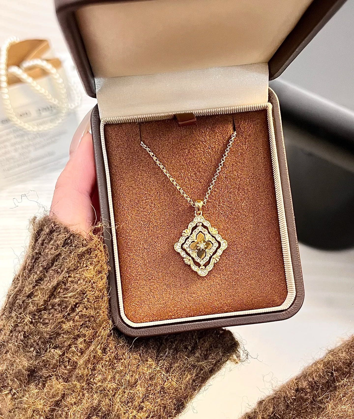 [⭐Lioran] B.C.L ENAMEL ROTATING SINGLE-DIAMOND NECKLACE（Various colors）