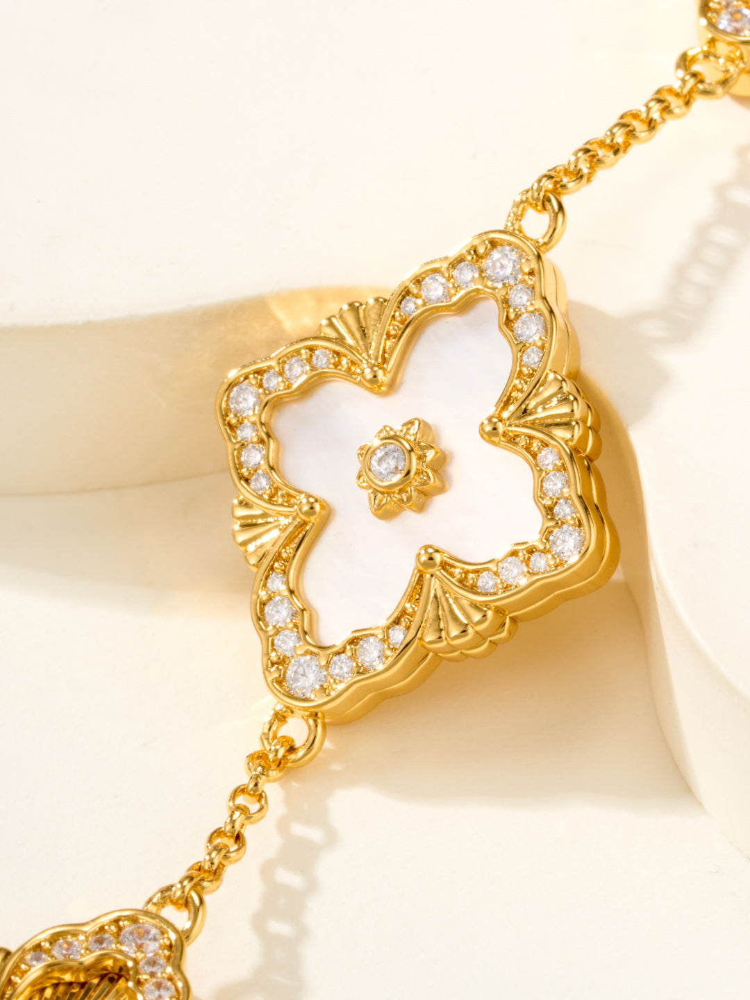 [⭐Lioran]B.C.L ENAMELED Five-Flower Bracelet（Various Colors) BIG SIZE