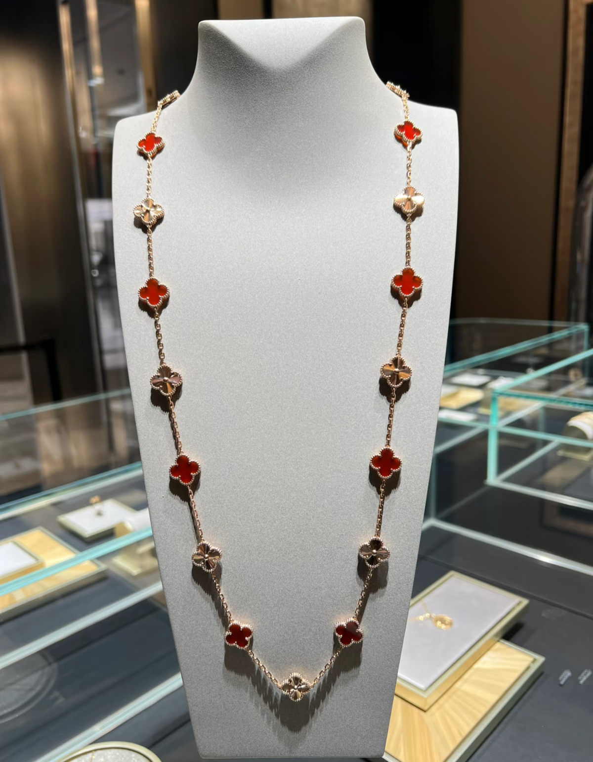 [⭐Lioran]CLOVER 20 MOTIFS LASER CARNELIAN NECKLACE