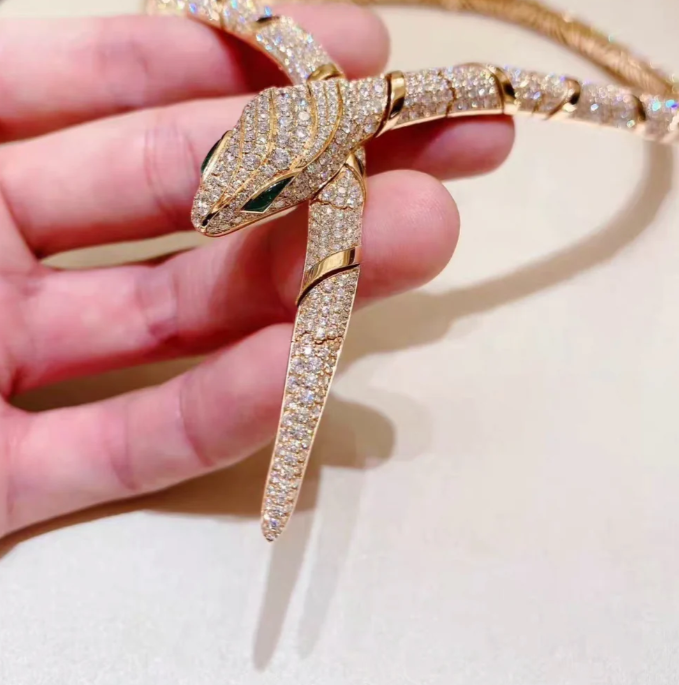 [⭐Lioran]HAUTE COUTURE GOLD SERPENTI NECKLACE