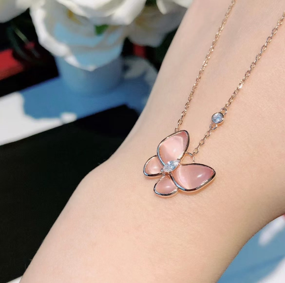 [⭐Lioran]BUTTERFLY PINK MOTHER-OF-PEARL DIAMOND NECKLACE
