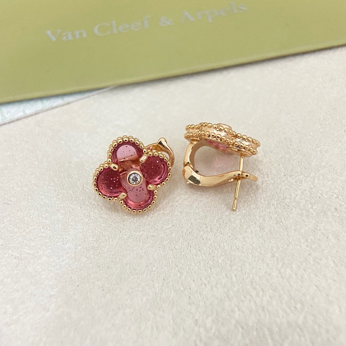 [⭐Lioran]2026 NEW  CLOVER 1 MOTIFPINK ENAMEL STUD EARRINGS WITH DIAMONDS2