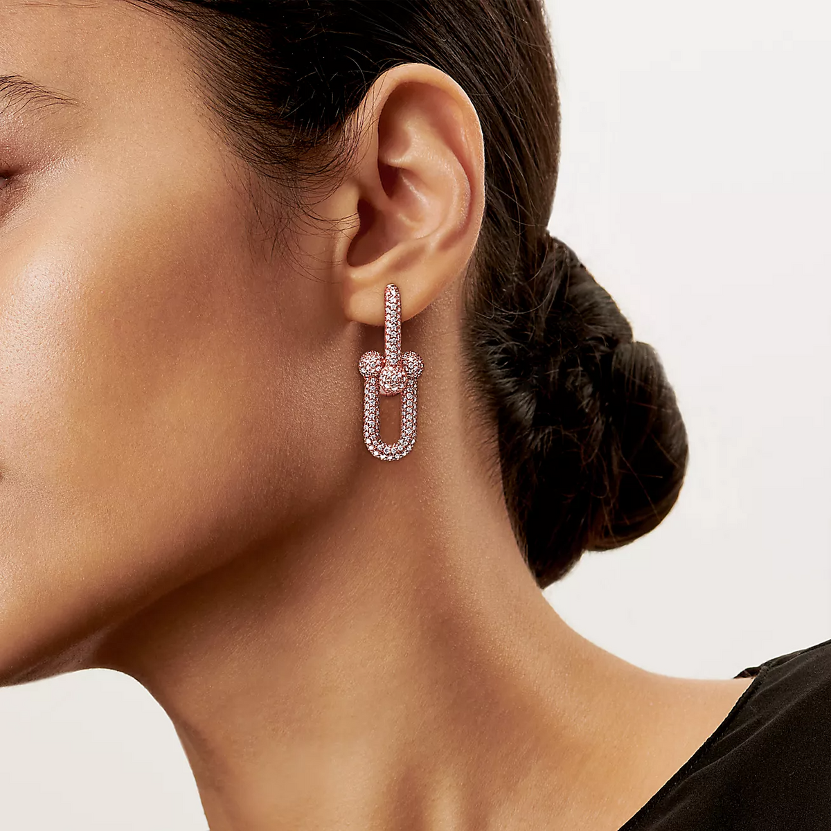 [Lioran]LARGE LINK EARRINGS PINK GOLD WITH PAVED DIAMONDS