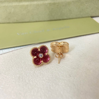 [⭐Lioran]2026 NEW  CLOVER 1 MOTIFPINK ENAMEL STUD EARRINGS WITH DIAMONDS