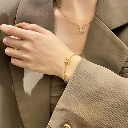 [⭐Lioran]LOGO STAR MOTIF GOLD BRACELET