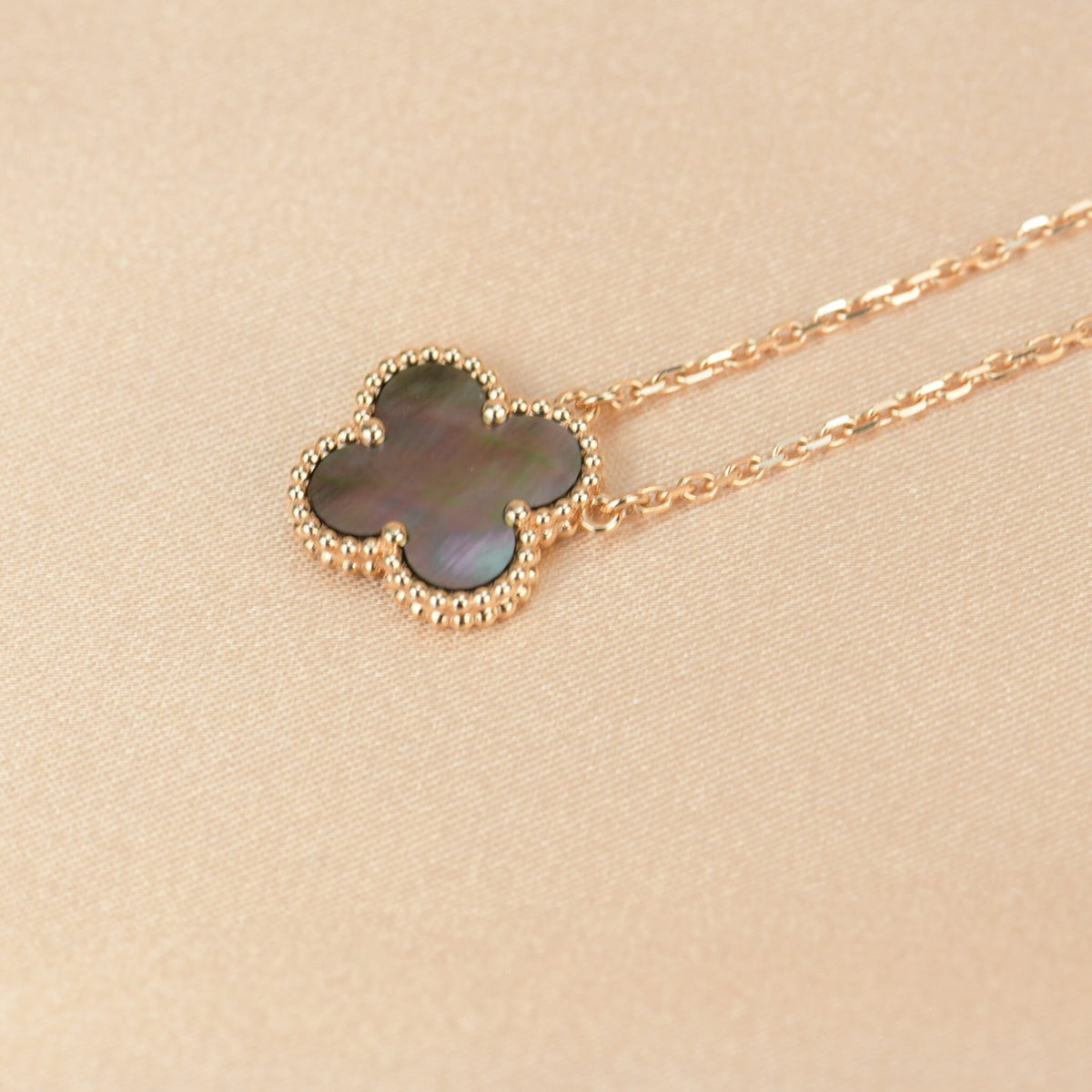 [⭐Lioran]CLOVER 15MM  GRAY MOTHER OF PEARL NECKLACE