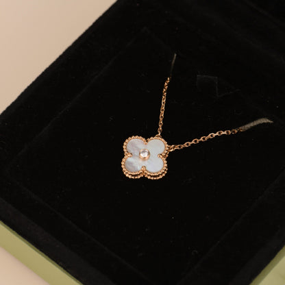 [⭐Lioran]CLOVER 15MM DIAMOND WHITE FRITILLARIA NECKLACE