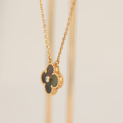 [⭐Lioran]CLOVER 15MM DIAMOND AND MOTHER-OF-GREY NECKLACE