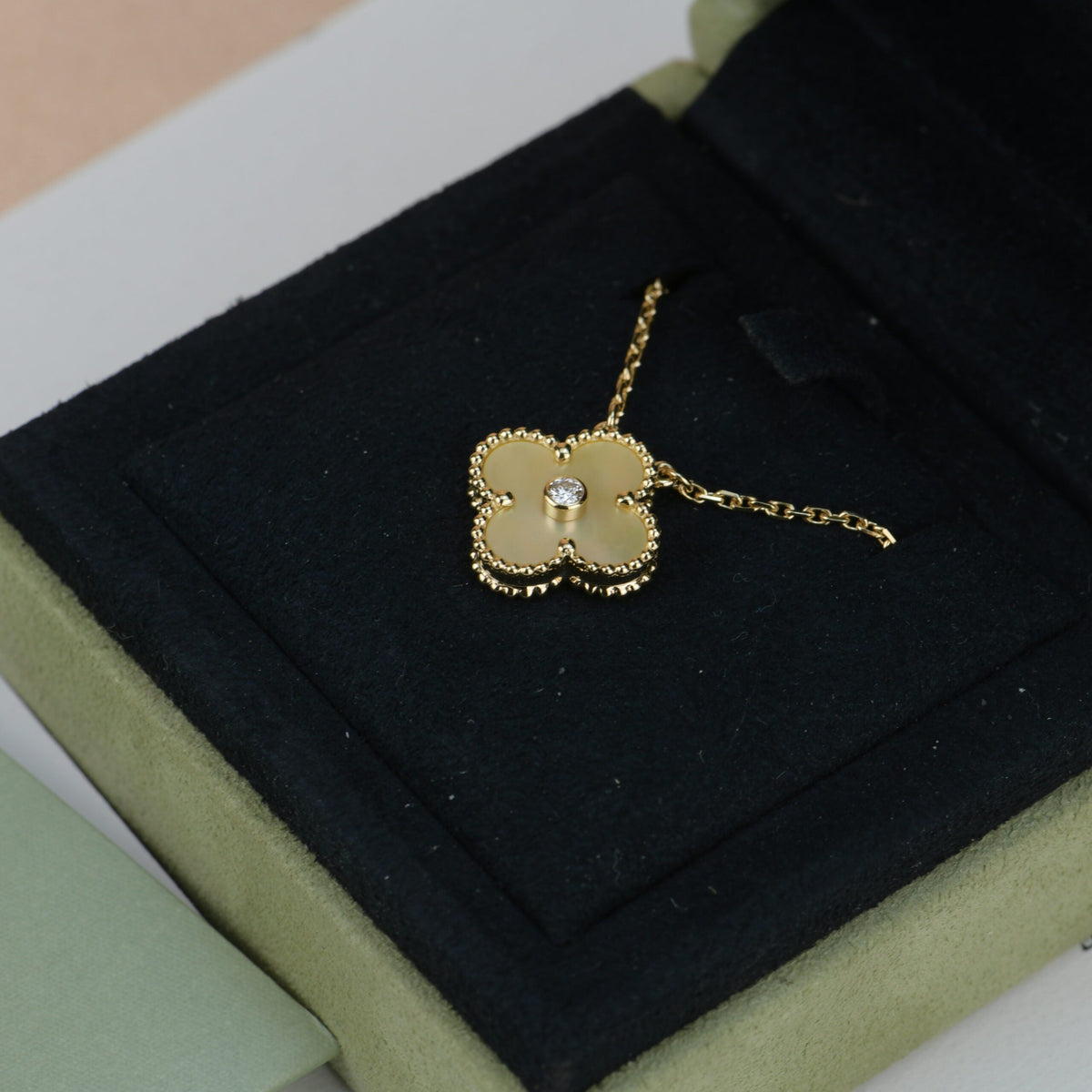 [⭐Lioran]CLOVER 15MM DIAMOND GOLD MOTHER OF PEARL NECKLACE