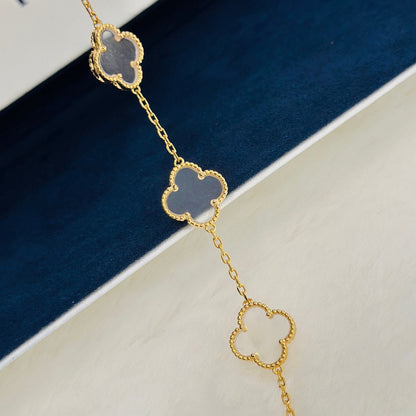 [⭐Lioran]CLOVER 5 MOTIF ROCK CRYSTAL BRACELET