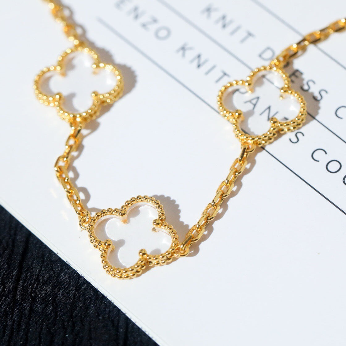 [⭐Lioran]CLOVER 5 MOTIF ROCK CRYSTAL BRACELET