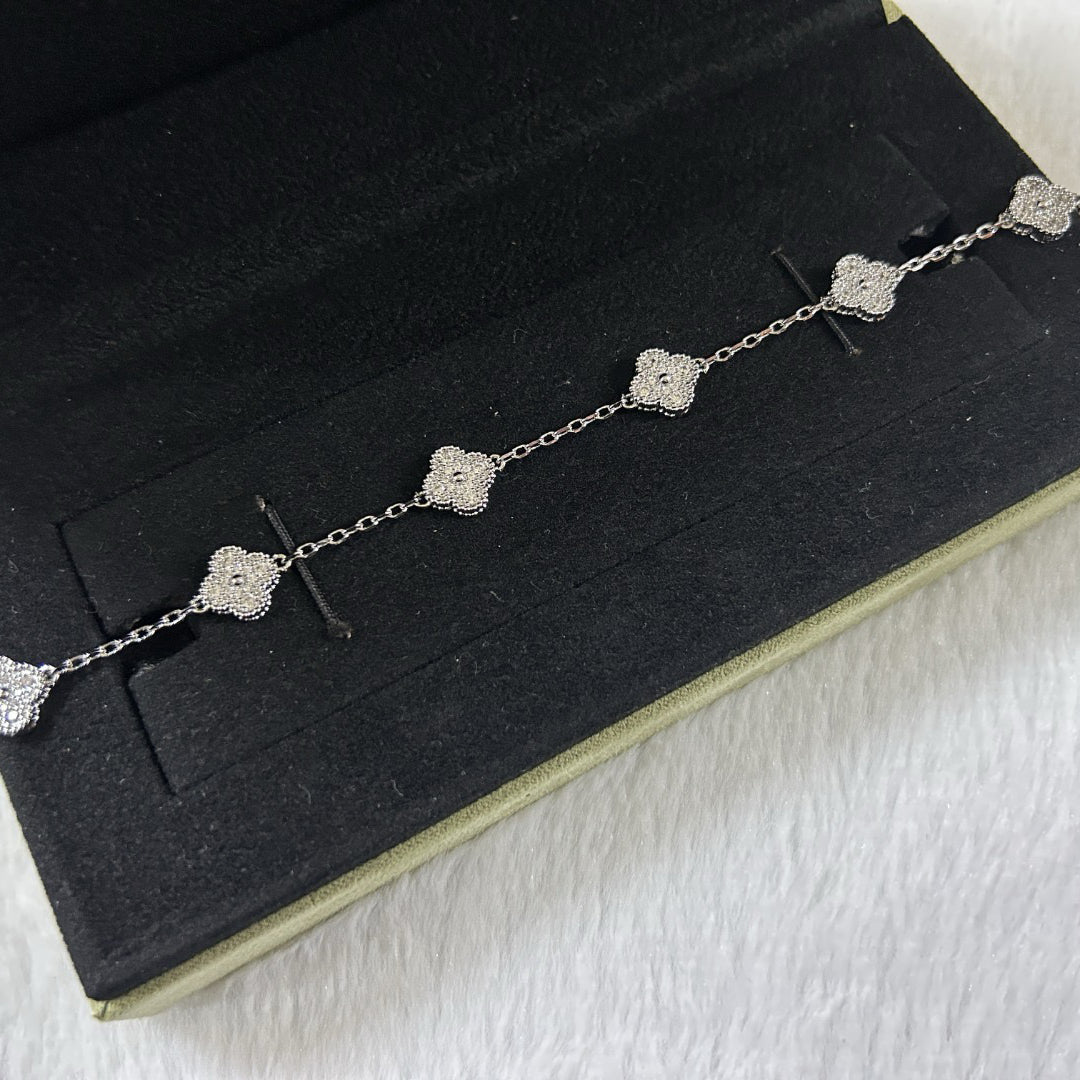 [⭐Lioran]CLOVER 6 MOTIF DIAMOND BRACELET