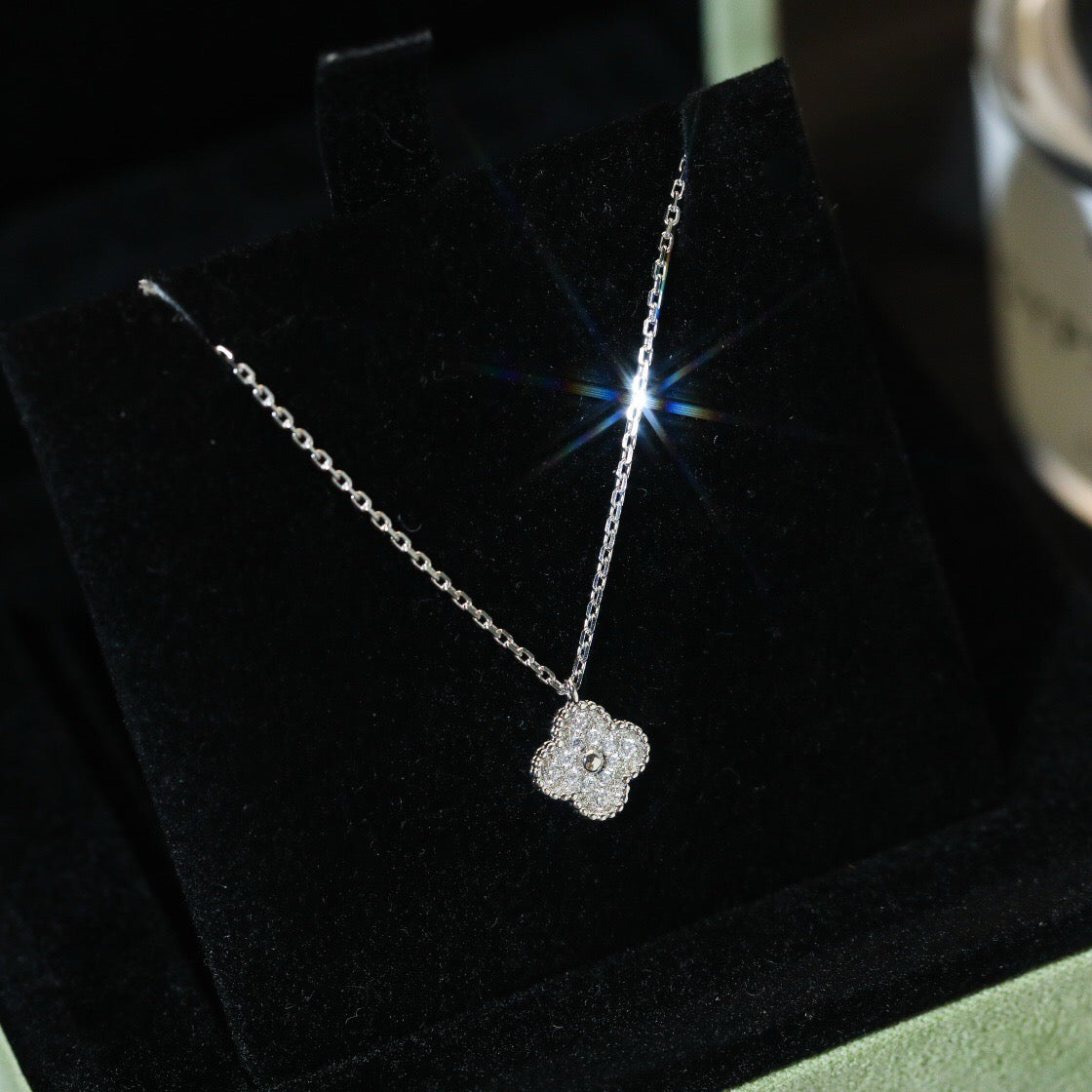 [⭐Lioran]CLOVER MINI 9.5MM PENDANT DIAMOND NECKLACE