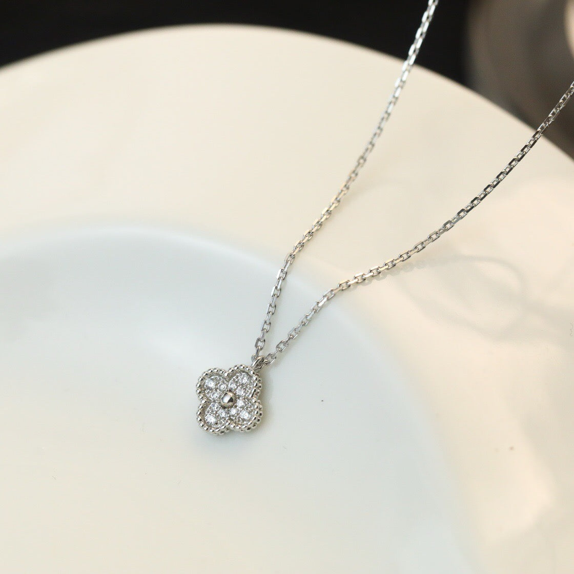 [⭐Lioran]CLOVER MINI 9.5MM PENDANT DIAMOND NECKLACE