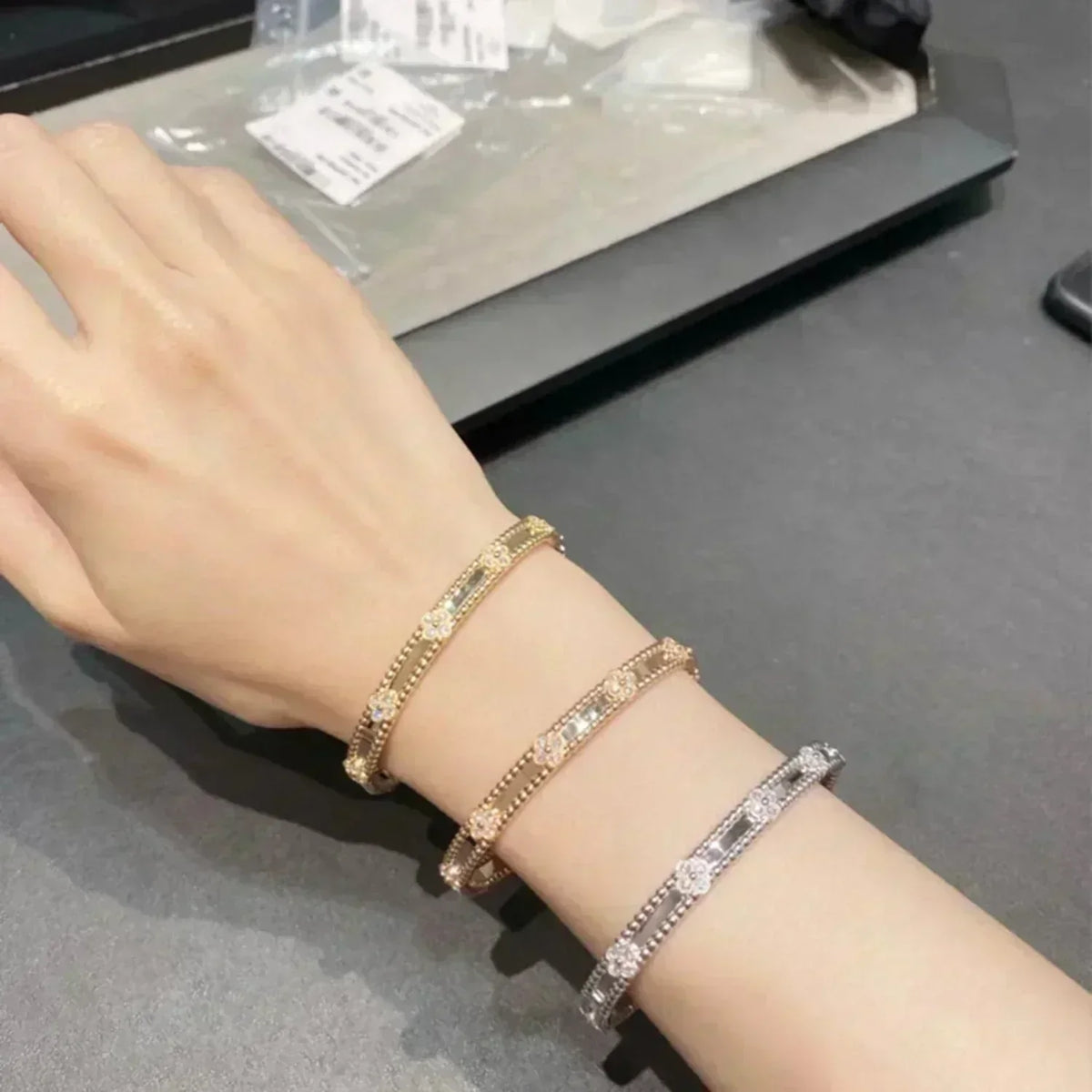 [⭐Lioran]CLOVER BRACELET 4MM DIAMONDS