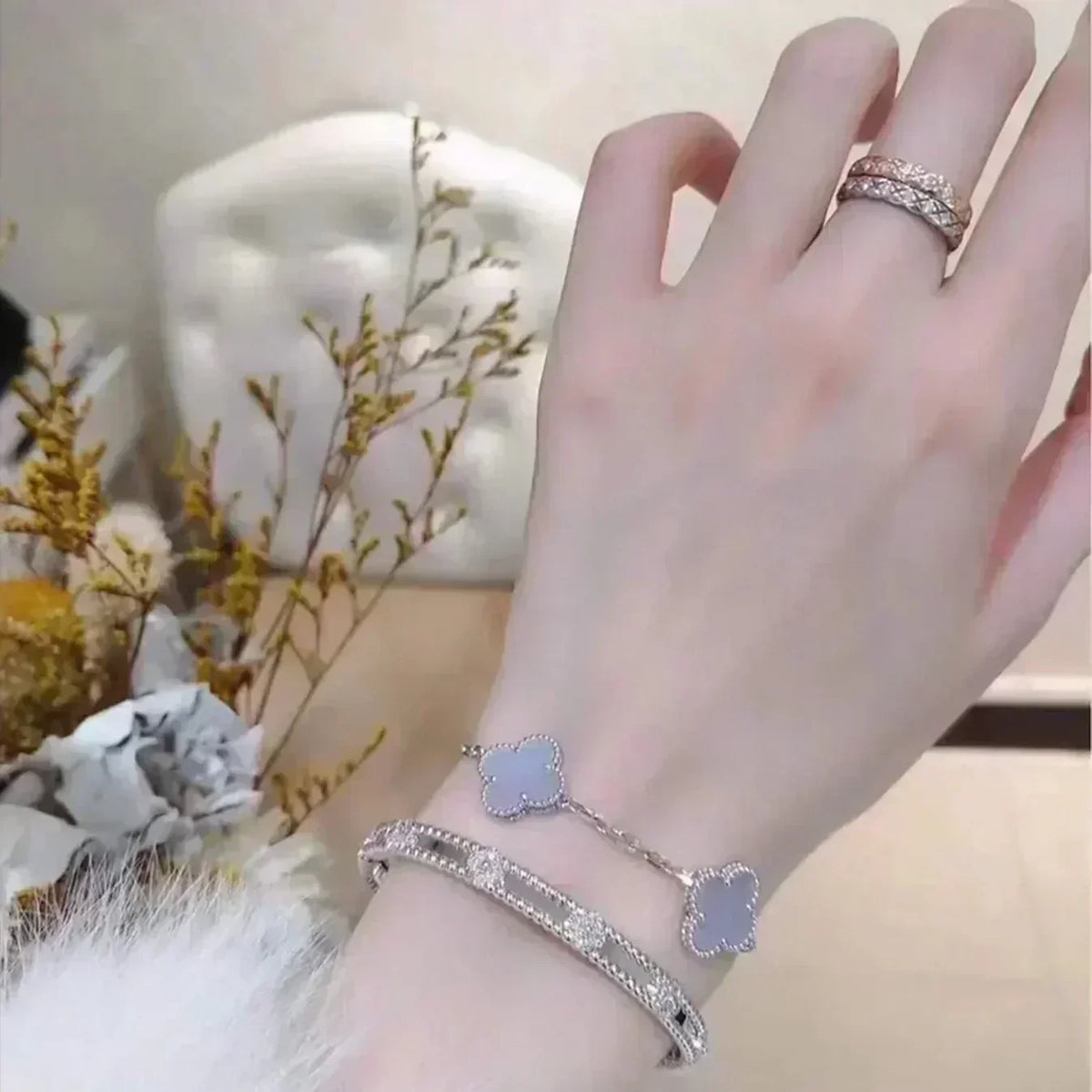 [⭐Lioran] CLOVER 5 MOTIF PURPLE CHALCEDONY BRACELET COLLECTION