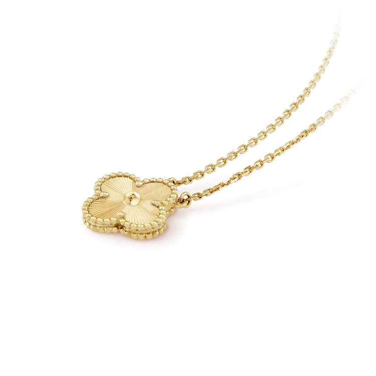 [⭐Lioran]CLOVER 15MM LASER NECKLACE