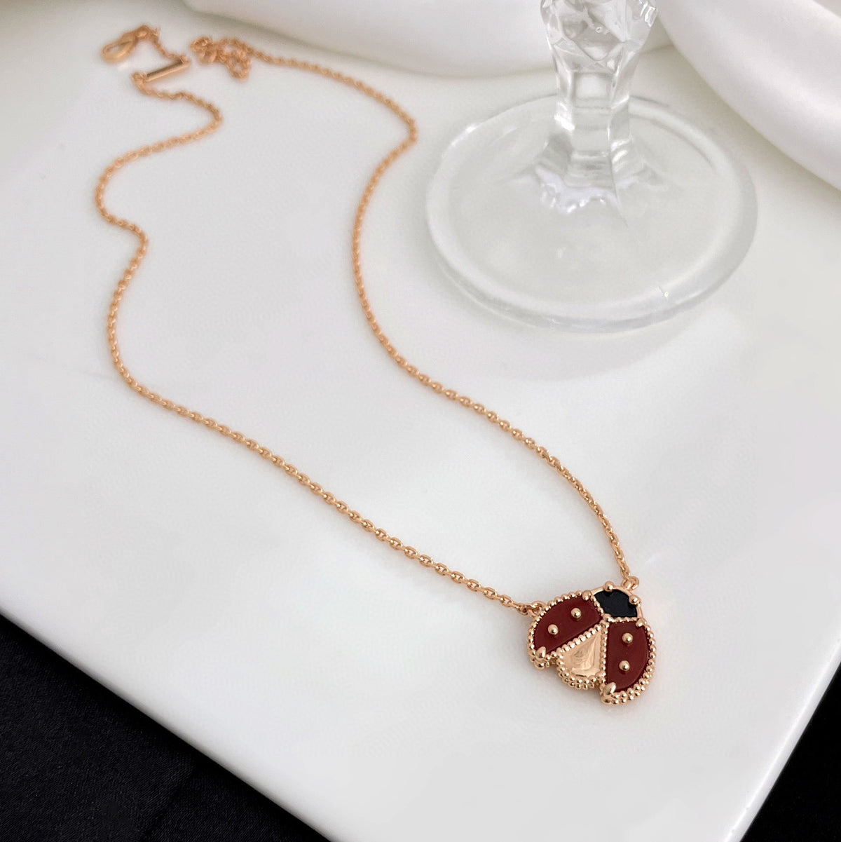 [⭐Lioran]LUCKY  CARNELIANS LADYBUG NECKLACE