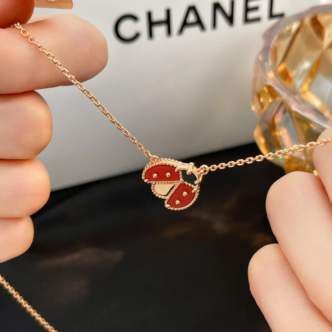[⭐Lioran]LUCKY  CARNELIANS LADYBUG NECKLACE